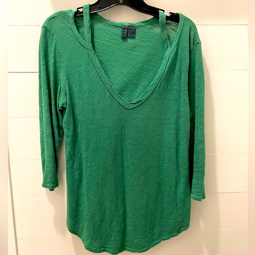 Left Of Center, Cut-Out ,V-Neck, 3/4 Length Sleeve Tee